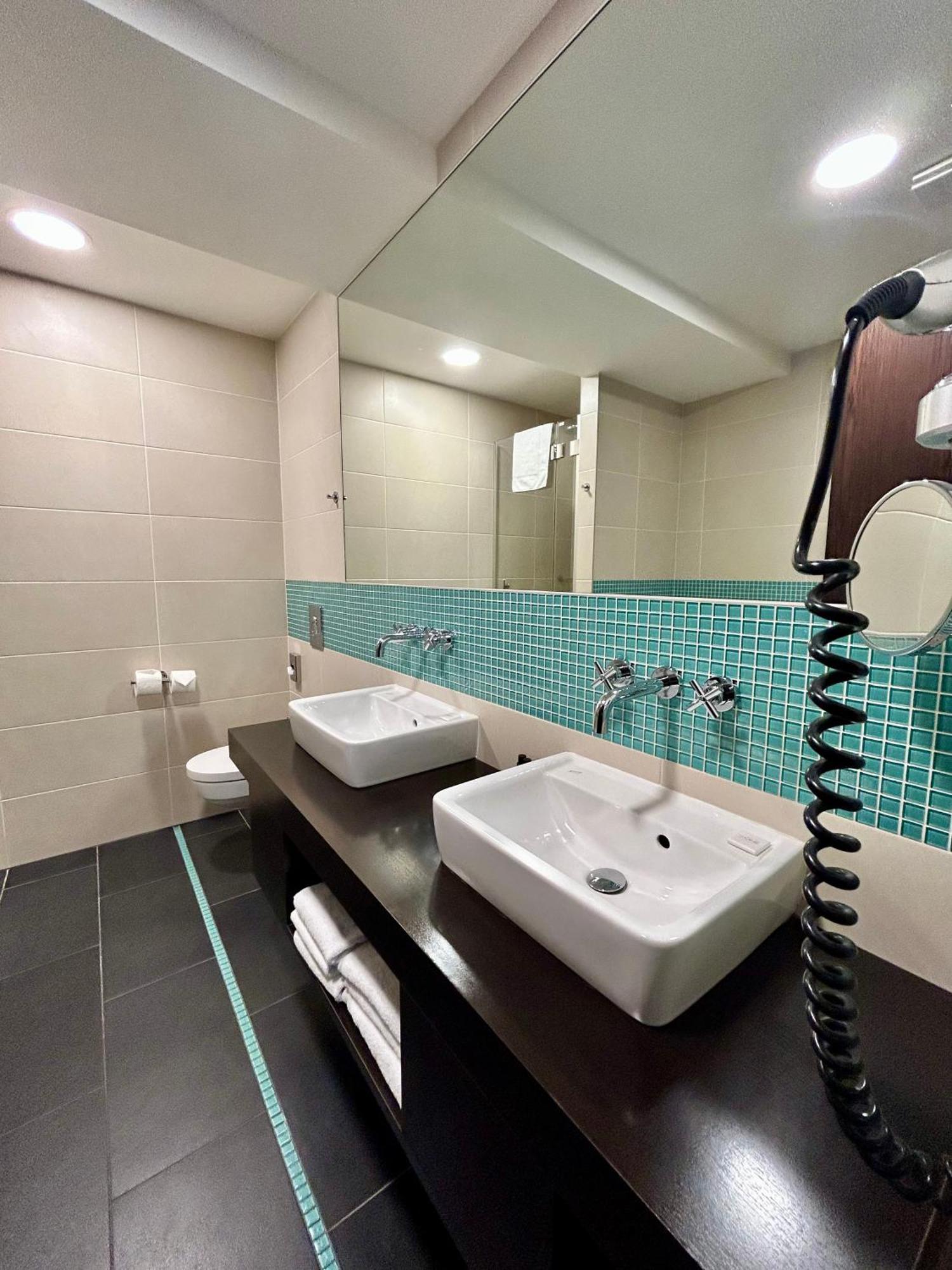 Red & Blue Design Hotel Prague Room photo