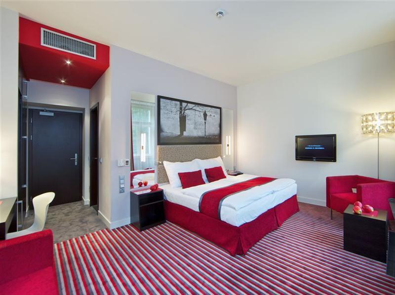 Red & Blue Design Hotel Prague Room photo