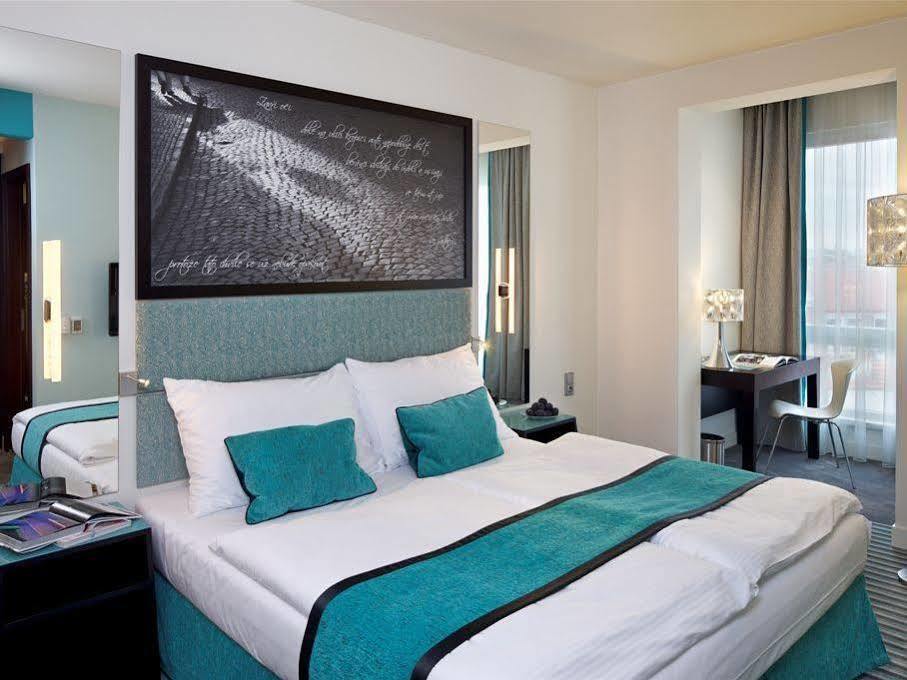 Red & Blue Design Hotel Prague Room photo